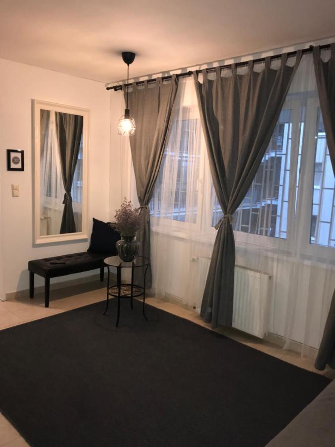 Downtown Rose Garden Apartments Whit Garage Opcional Budapeste Exterior foto